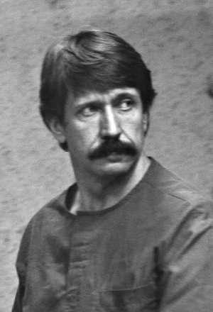 熊猫体育-海军伴随护航 香港被护商船打横幅感谢海军祝福祖国(图3) 熊猫体育首页