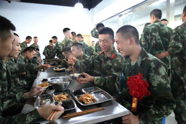 中国历史上影响深远的十雄师事家:熊猫体育公司(图3) 熊猫体育