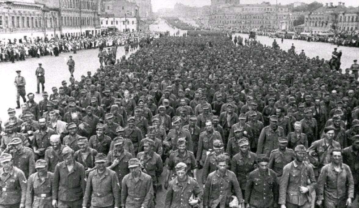 ‘熊猫体育首页’
二战时德国和日本孰强孰弱？研究一下美苏英战场投入 效果显着(图2)