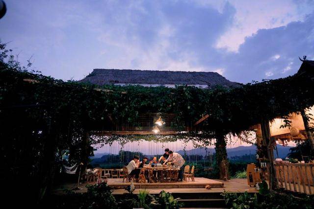 
《憧憬的生活》完美收官 返场宋丹丹陈赫助阵 下一季能否回巅峰|熊猫体育公司(图10)