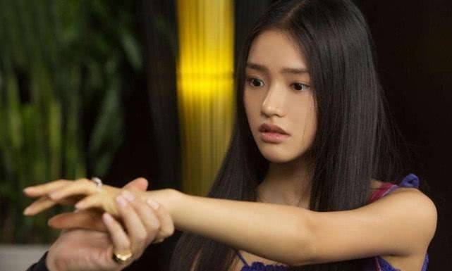 “熊猫体育公司”
周星驰《新喜剧之王》中的女主角 为什么演了之后依然不火(图4)