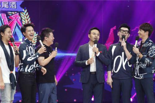 
时隔多年欧弟首曝脱离《天天向上》的原因 妻子流产惹其瓦解停工“熊猫体育公司”(图3)